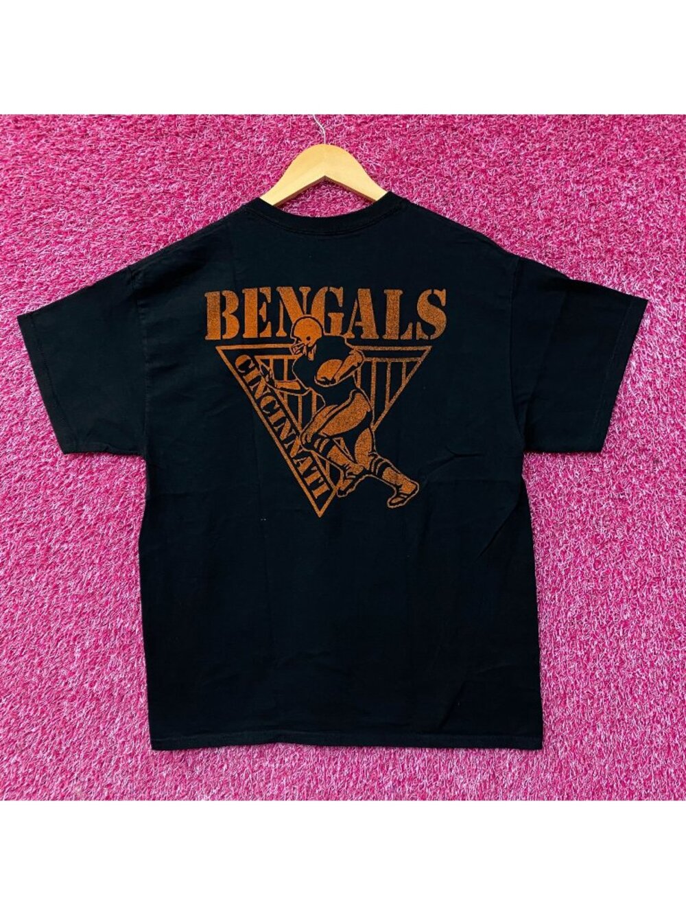 Junk Food Clothing Cincinnati Bengals Drive Graphic T-Shirt Medium